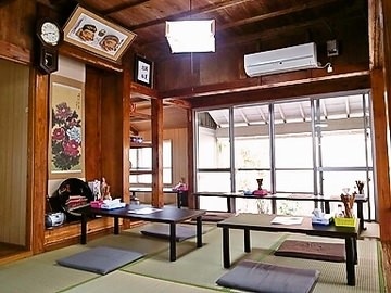 ながどう家店内