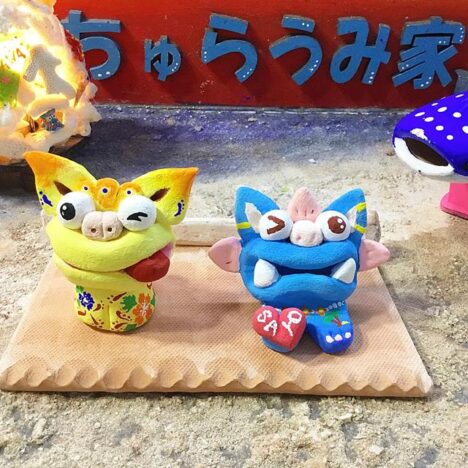 お客様が絵付けしたシーサー