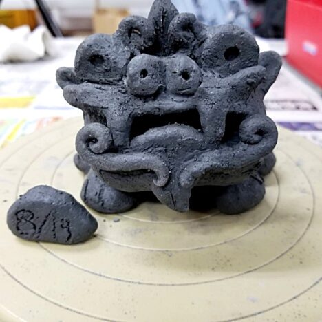 やちむんシーサー作り