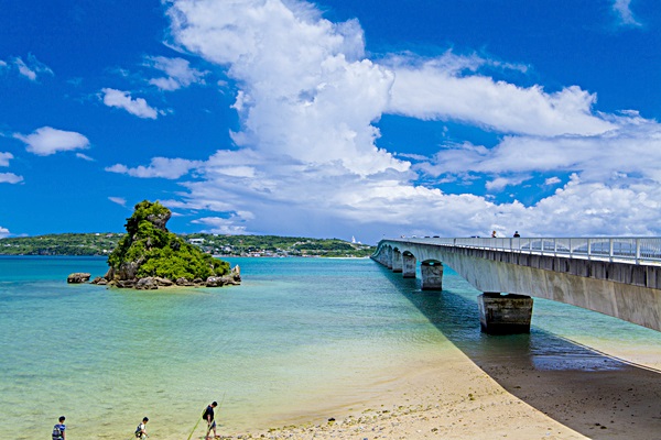 古宇利島大橋とビーチ